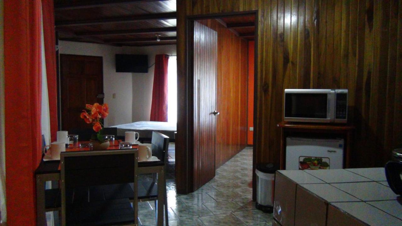 Monteverde Family House ภายนอก รูปภาพ