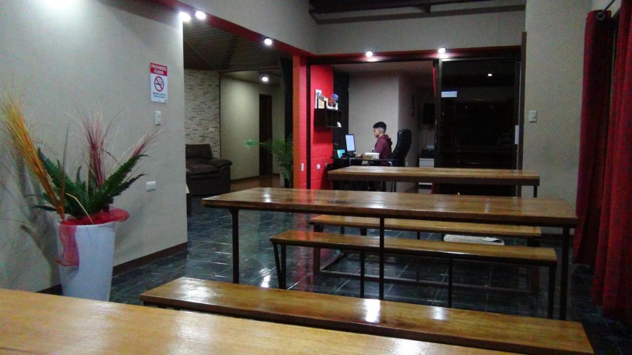 Monteverde Family House ภายนอก รูปภาพ